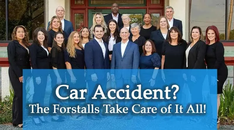 Grupo de abogados de accidentes de auto en la oficina de Chip Forstall en Mid-City, Nueva Orleans